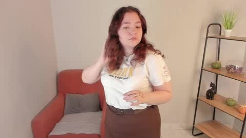 Snapshot of helen_sullivan_ chatting on 05.31.26 Sofi online show from 05.31.26