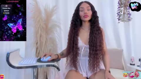 Helena Fits online show from 01.11.26