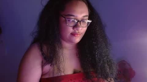 Helena online show from 02.04.25