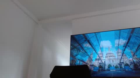 Snapshot of helena_hadler chatting on 02.11.25 -- EE -- online show from 02.11.25