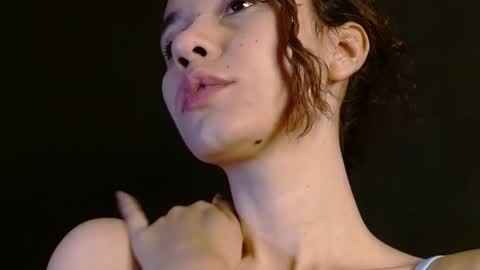 Snapshot of helena_hadler chatting on 12.15.25 -- EE -- online show from 12.15.25