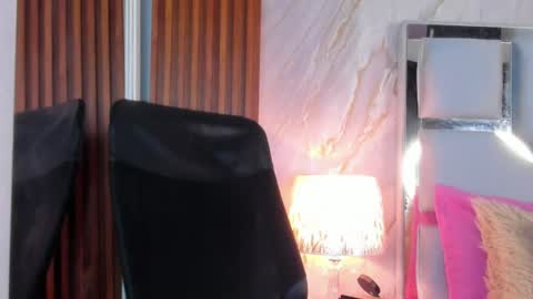 Helena Santos  online show from 06.26.26