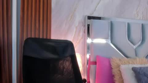 Helena Santos  online show from 06.29.26
