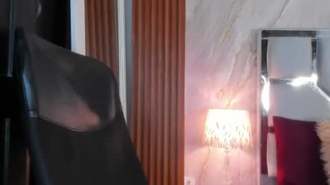 Helena Santos  online show from 07.13.26
