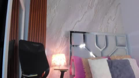 Helena Santos  online show from 07.24.26