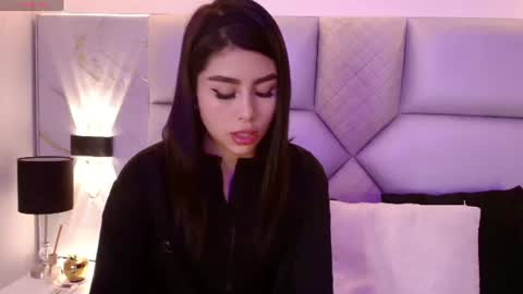 helena_whaite online show from 07.01.26