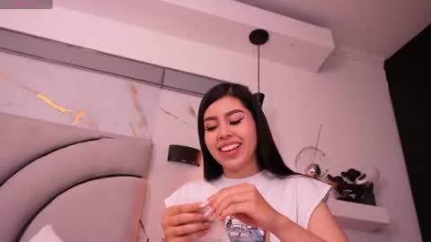 helena_whaite online show from 07.21.26