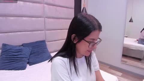 Helen online show from 02.06.25