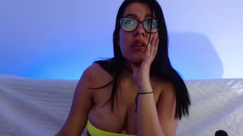 Helen online show from 02.13.25