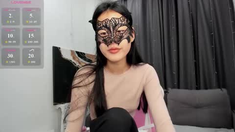 Hi I am Helen online show from 03.24.26
