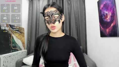 Hi I am Helen online show from 04.30.26