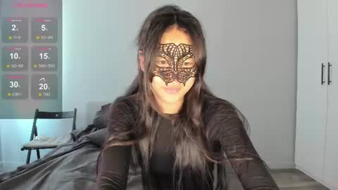 Snapshot of helenblazetrt chatting on 06.23.26 Hi I am Helen online show from 06.23.26