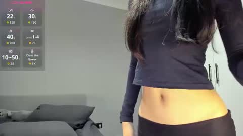 Snapshot of helenblazetrt chatting on 07.05.26 Hi I am Helen online show from 07.05.26