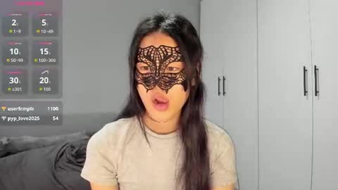 Snapshot of helenblazetrt chatting on 07.05.26 Hi I am Helen online show from 07.05.26