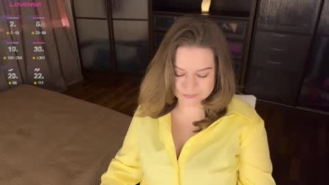 Snapshot of helenbonham chatting on 03.29.26 Helena Bonham online show from 03.29.26