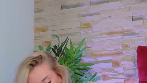 Helen online show from 05.31.26