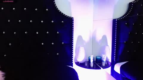 Helene online show from 02.17.25
