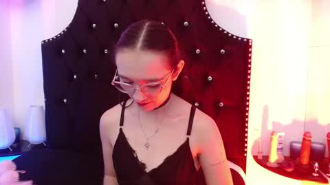 Helene online show from 03.03.25