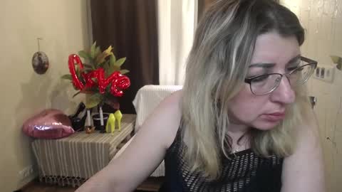 helenenigma online show from 02.19.25