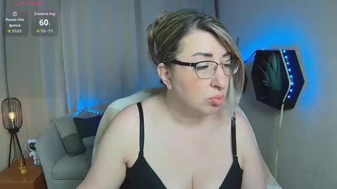 helenenigma online show from 04.30.26
