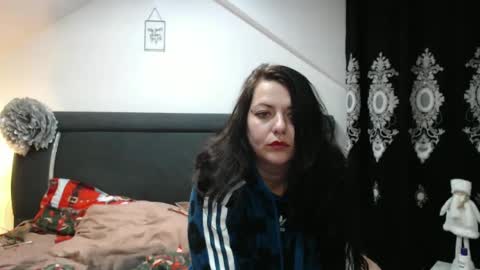 helenhh online show from 12.28.24