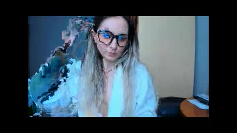 Helena online show from 04.02.26