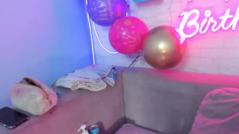    online show from 01.06.25