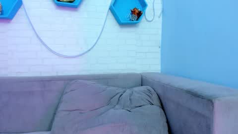    online show from 02.12.25