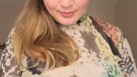Helen online show from 07.15.26