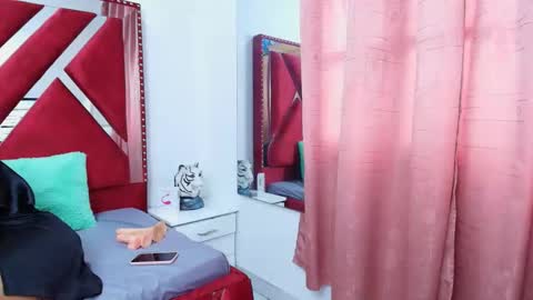 Helen Sommers online show from 03.04.26