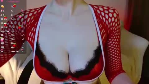 Snapshot of helenxlove chatting on 03.02.26 HelenXLove online show from 03.02.26