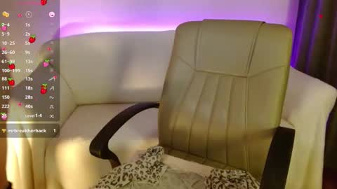 Snapshot of helenxlove chatting on 03.30.26 HelenXLove online show from 03.30.26