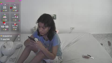 Helia Transfem and Amy online show from 01.16.25