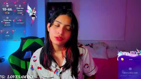 Helia Transfem and Amy online show from 06.05.26