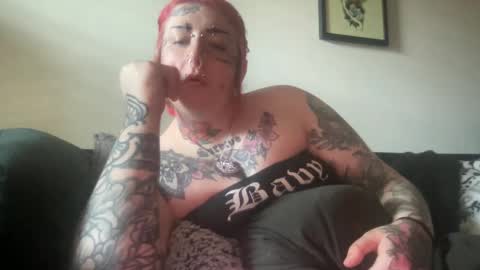 Snapshot of hell0kittyblood chatting on 02.23.25 Bunnie Rotz online show from 02.23.25