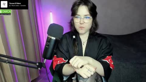 Red online show from 10.13.25