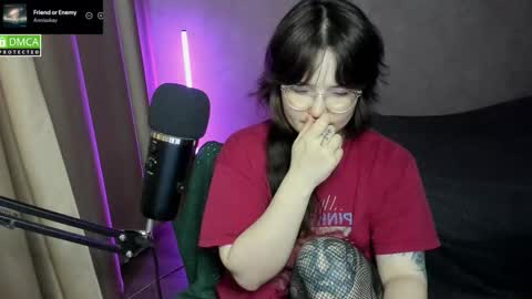 Red online show from 10.24.25