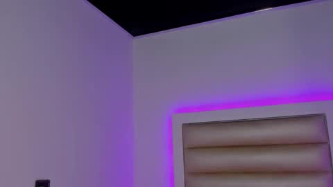 hellen__smith_ online show from 02.10.26