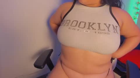 hellen__smith_ online show from 04.27.26