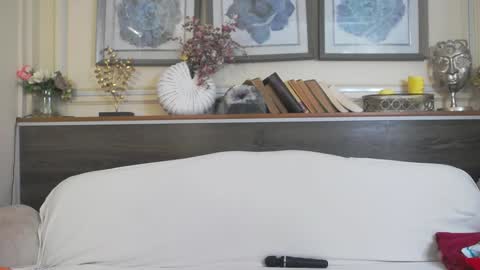 Snapshot of hellendesire chatting on 01.13.25 online show from 01.13.25