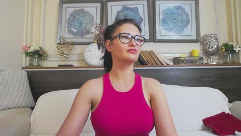 Snapshot of hellendesire chatting on 01.16.25 online show from 01.16.25