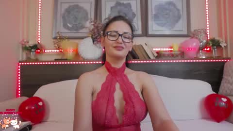 Snapshot of hellendesire chatting on 02.14.25 online show from 02.14.25