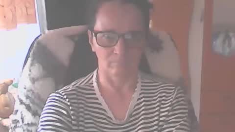 Snapshot of hellenmarie chatting on 02.16.26 hellenmarie online show from 02.16.26