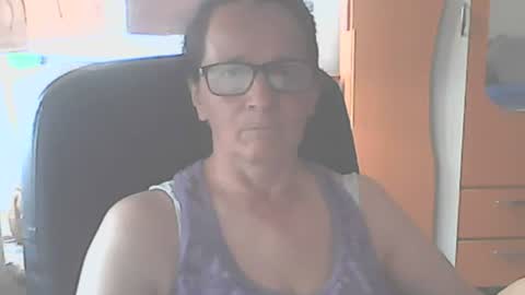 Snapshot of hellenmarie chatting on 07.10.26 hellenmarie online show from 07.10.26
