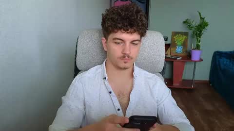 Snapshot of hellish_sugar chatting on 06.22.26 Remy online show from 06.22.26