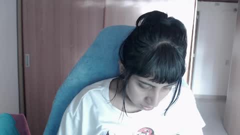 Snapshot of hello_demonkitty chatting on 05.04.26 SIMONA online show from 05.04.26