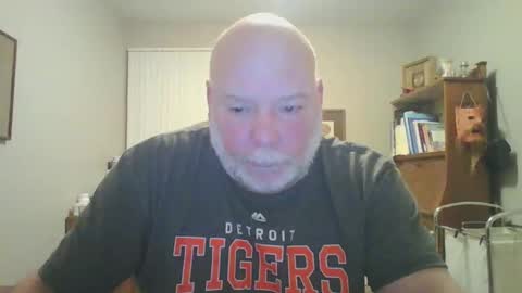 Snapshot of helloforfun111 chatting on 02.24.25 helloforfun111 online show from 02.24.25