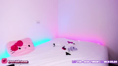 Snapshot of helloiamastrid chatting on 12.01.24 helloiamastrid online show from 12.01.24