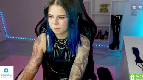 Snapshot of hellokittyalice chatting on 09.13.25 Alice online show from 09.13.25