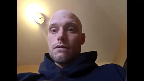 Snapshot of helloladysandgents chatting on 12.01.25 helloladysandgents online show from 12.01.25